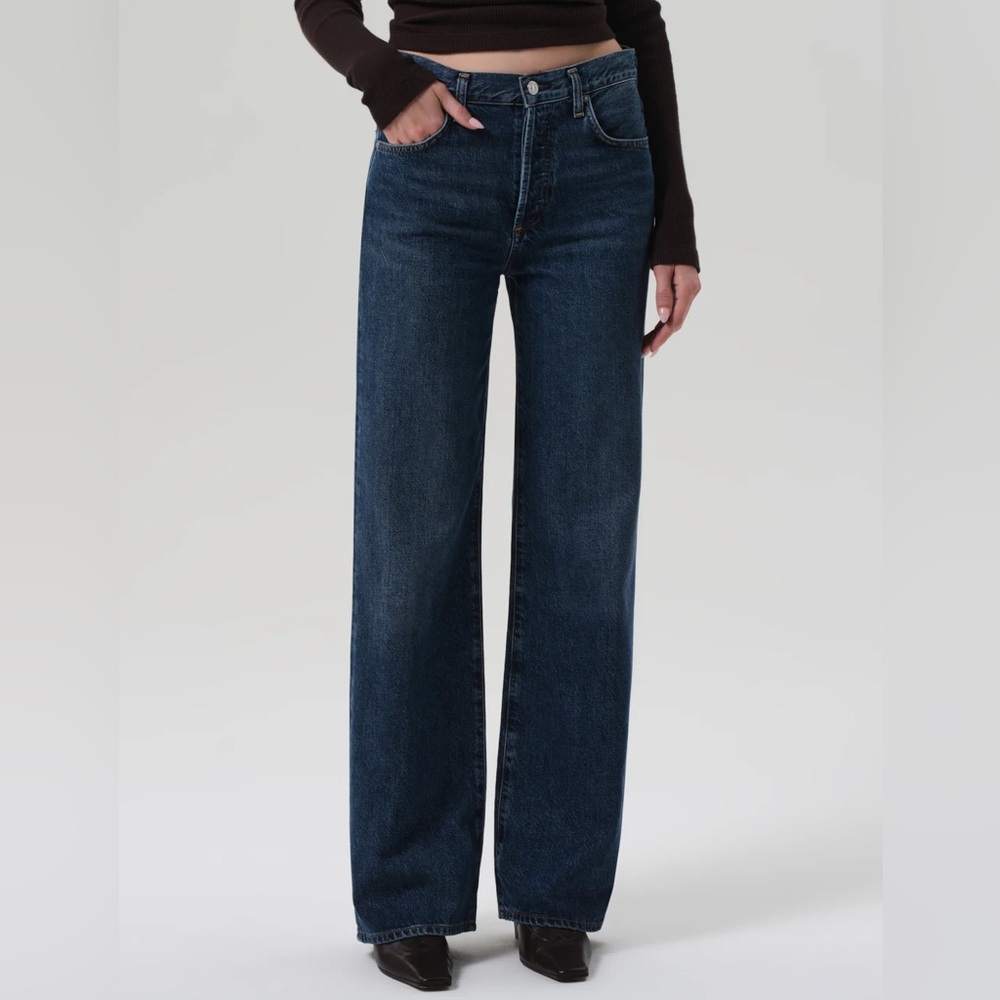 Citizens Of Humanity Woman’s jeans in deep indigo